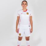 Joma 82P4R2426 أبيض قميص قصير الأكمام 2nd اختيار الزي الاسباني لكرة الصالات نحيف - Image 2