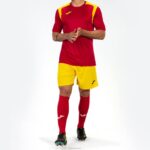 Joma 82P4R2948 احمر اصفر بطولة قميص قصير الأكمام v رجال - Image 4